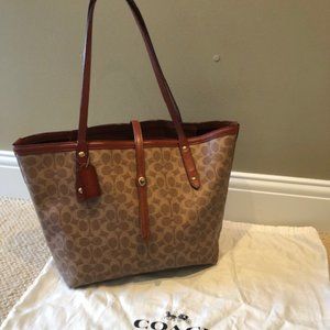 Coach Tote